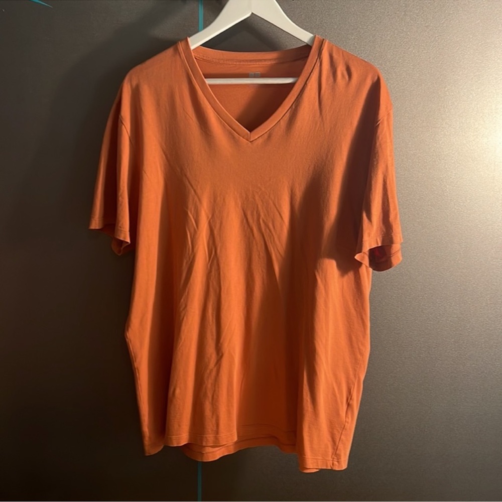Uniqlo T-shirt